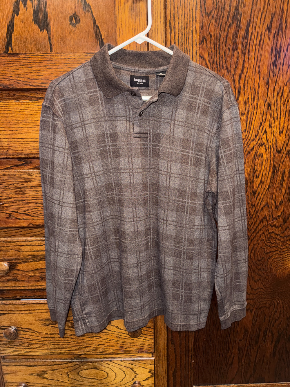 Haggar Men's Long Sleeve Plaid Polo Shirt Gray Brown Size Medium